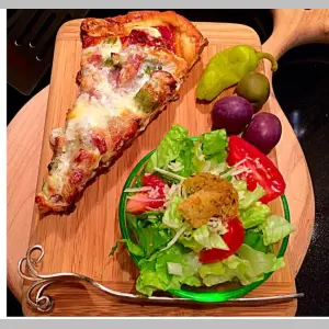 1 Spec Slices and Salad